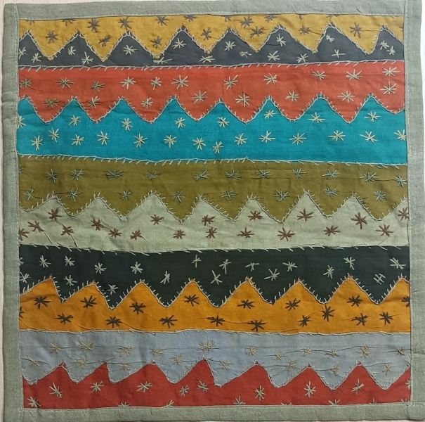 PILLOW COVERS PILLOW COVERSIZE: 39X39 CM. - com Etnika Slog d.o.o.