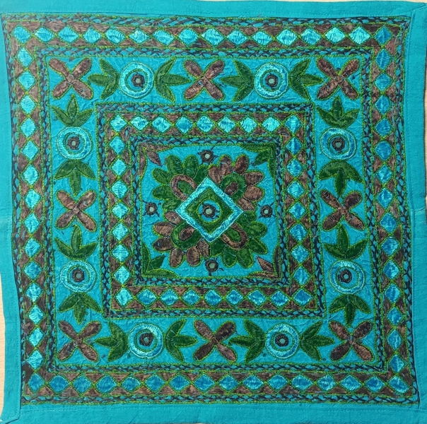 PILLOW COVERS PILLOW COVERSIZE: 39X39 CM. - com Etnika Slog d.o.o.