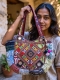 BORSE DA SPALLA BORSA DA SPALLA ROTONDA IN COTONE PACTHWORK E SARI - com Etnika Slog d.o.o.