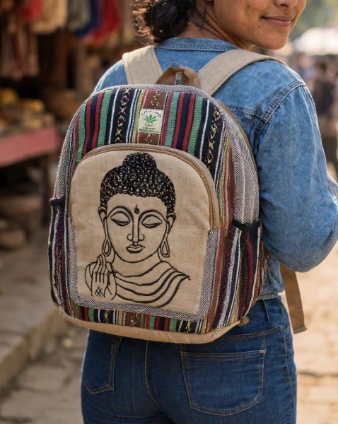 BAGS IN HEMP BACKPACK MADE OF COTTON AND HEMP, WITH DIFFERENT P - Etnika Slog d.o.o.